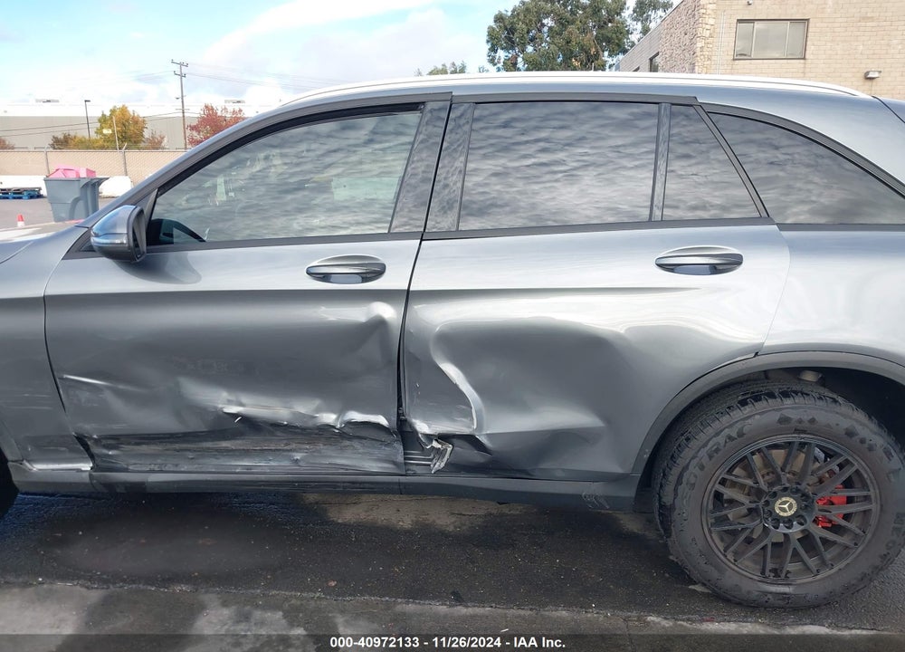 2017 MERCEDES-BENZ GLC 300 4MATIC VIN: WDC0G4KB3HV005820