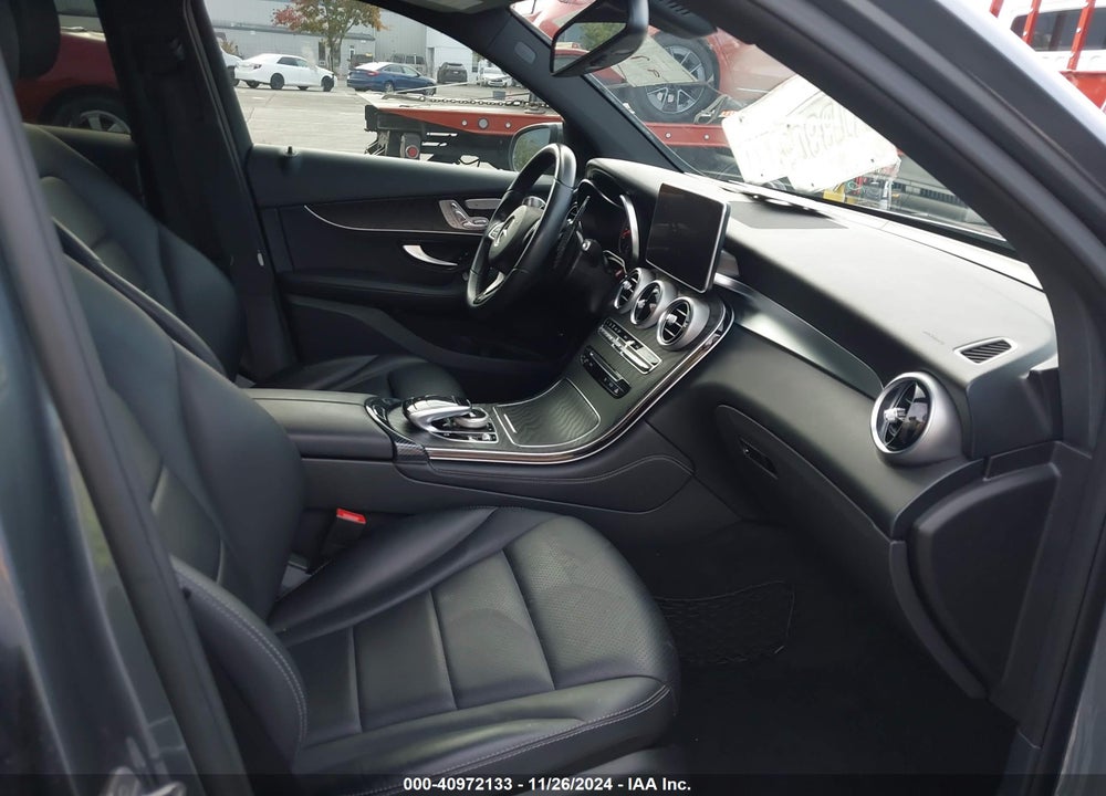 2017 MERCEDES-BENZ GLC 300 4MATIC VIN: WDC0G4KB3HV005820