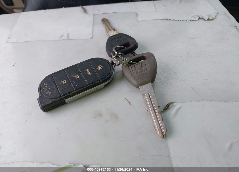 2002 HONDA CIVIC LX VIN: 2HGES16542H522381