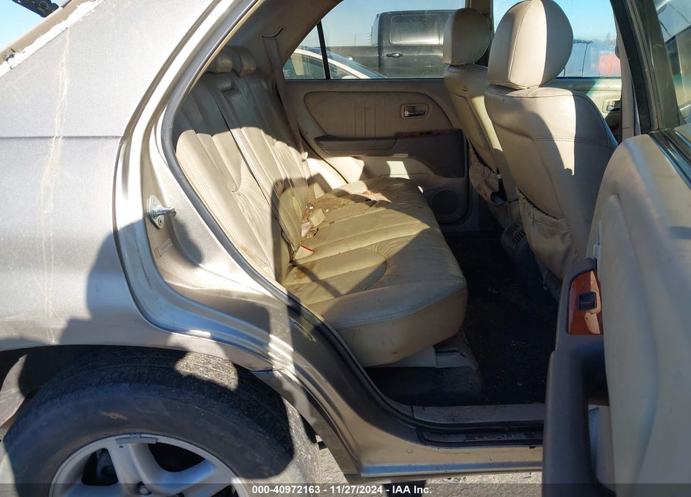 2002 LEXUS RX 300 VIN: JTJGF10UX20122600