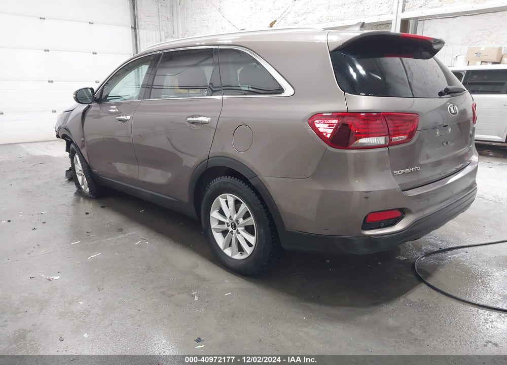 2019 KIA SORENTO 2.4L LX VIN: 5XYPGDA35KG596343