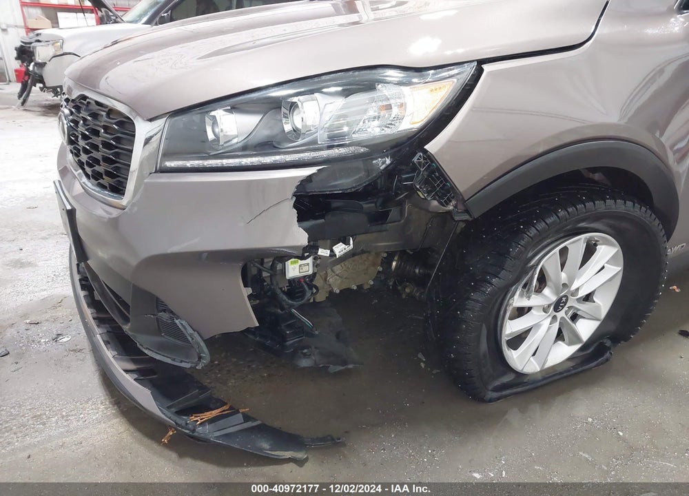 2019 KIA SORENTO 2.4L LX VIN: 5XYPGDA35KG596343