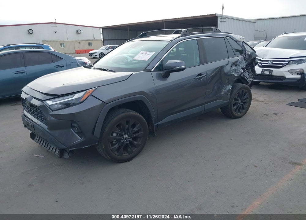 2022 TOYOTA RAV4 XLE PREMIUM VIN: 2T3A1RFV4NC262018