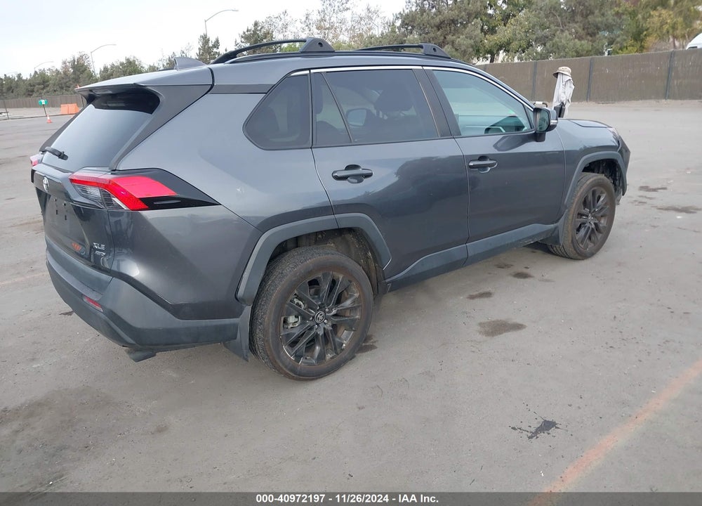 2022 TOYOTA RAV4 XLE PREMIUM VIN: 2T3A1RFV4NC262018