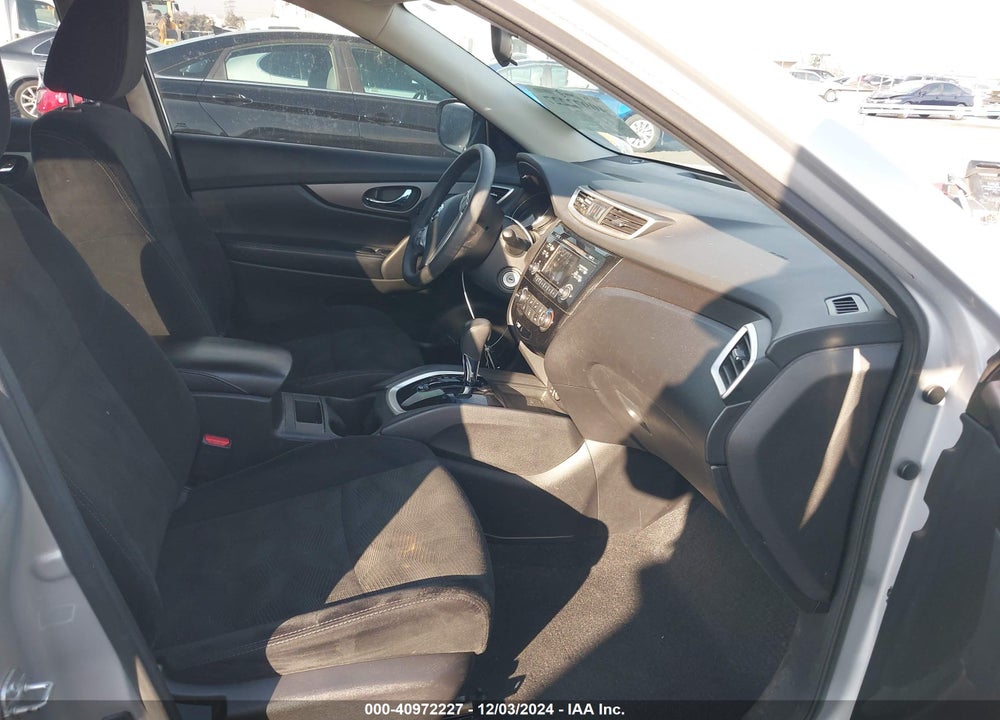 2014 NISSAN ROGUE S VIN: 5N1AT2MT9EC810417
