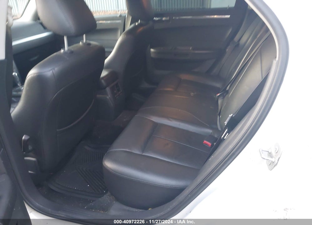 2008 CHRYSLER 300 TOURING VIN: 2C3KA53G88H255289
