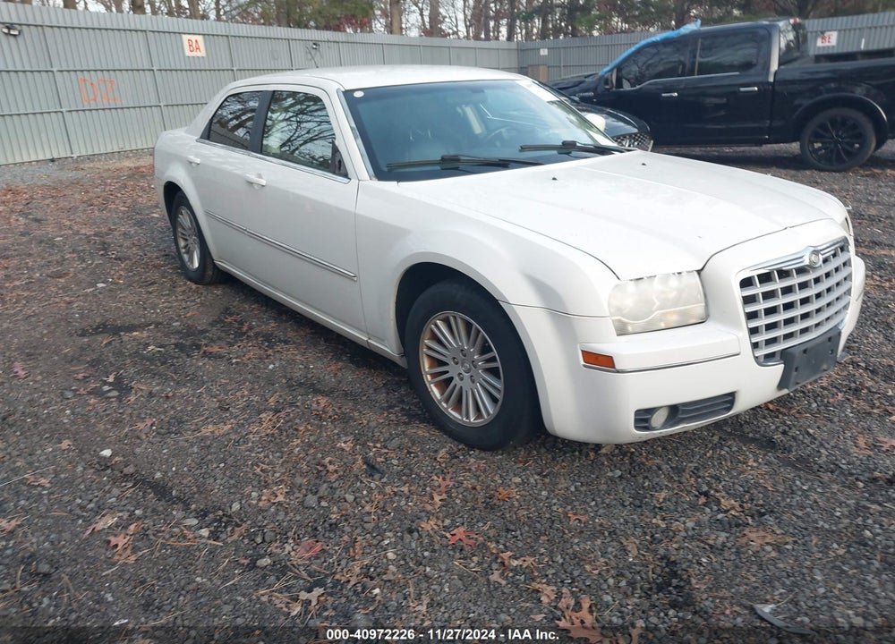 2008 CHRYSLER 300 TOURING VIN: 2C3KA53G88H255289