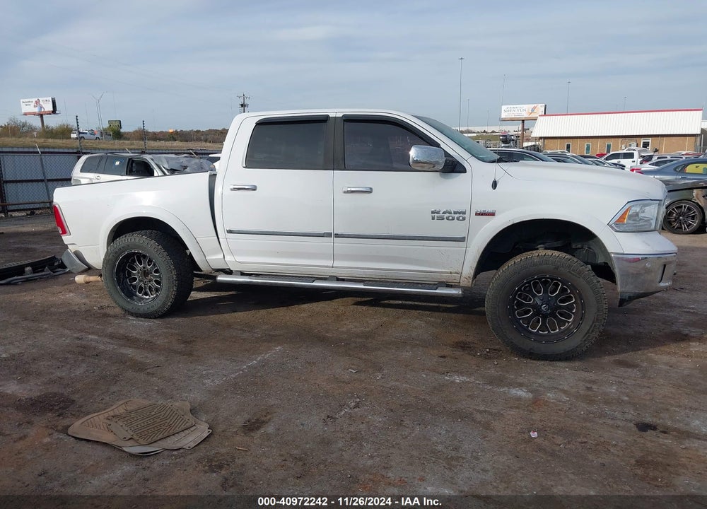 2017 RAM 1500 VIN: 1C6RR7NT8HS503226