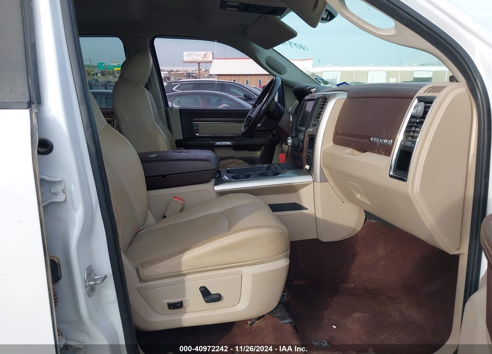 2017 RAM 1500 VIN: 1C6RR7NT8HS503226