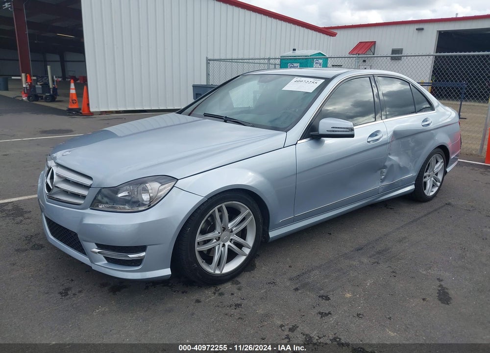 2013 MERCEDES-BENZ C 250 LUXURY/SPORT VIN: WDDGF4HBXDA803348