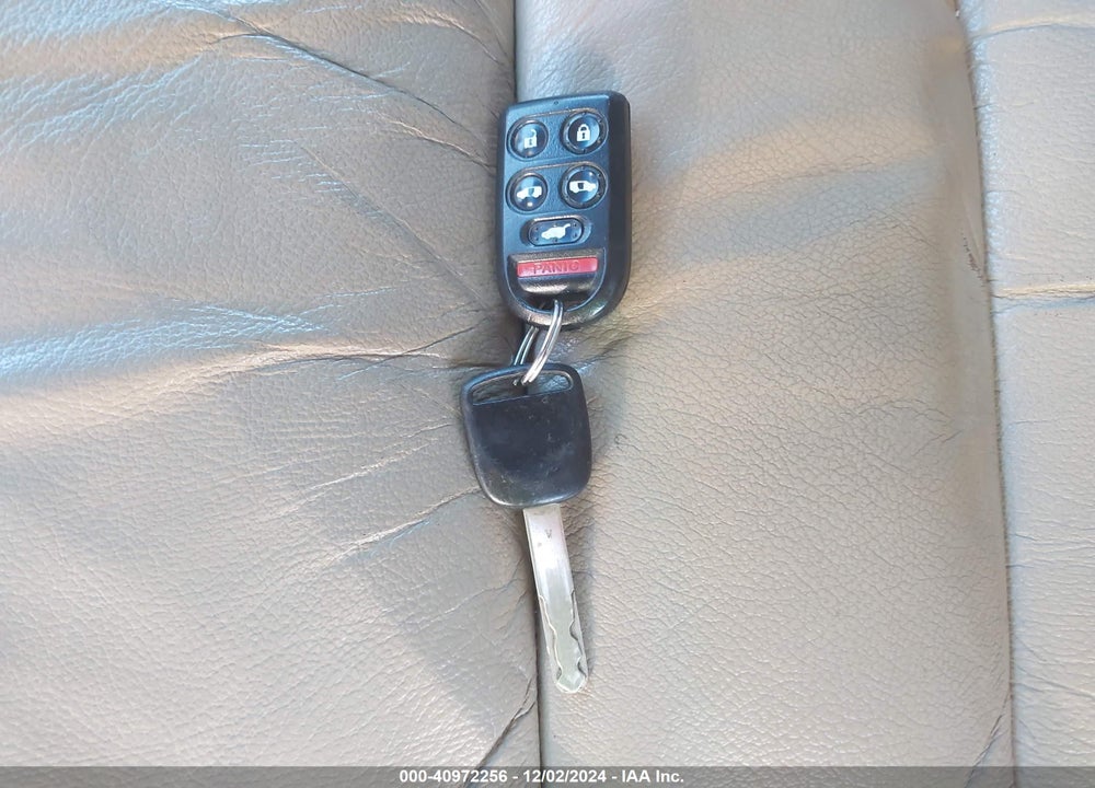 2007 HONDA ODYSSEY TOURING VIN: 5FNRL38887B121753