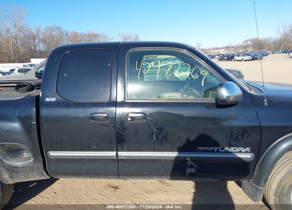 2004 TOYOTA TUNDRA SR5 V8 VIN: 5TBBT44154S445727