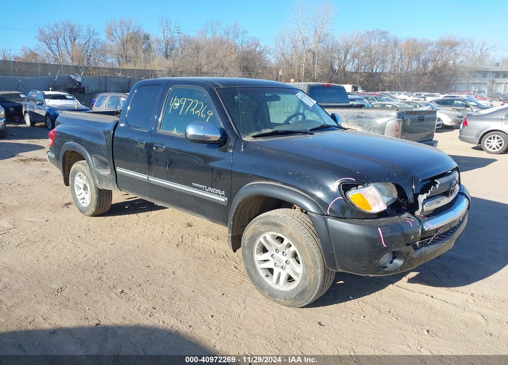2004 TOYOTA TUNDRA SR5 V8 VIN: 5TBBT44154S445727