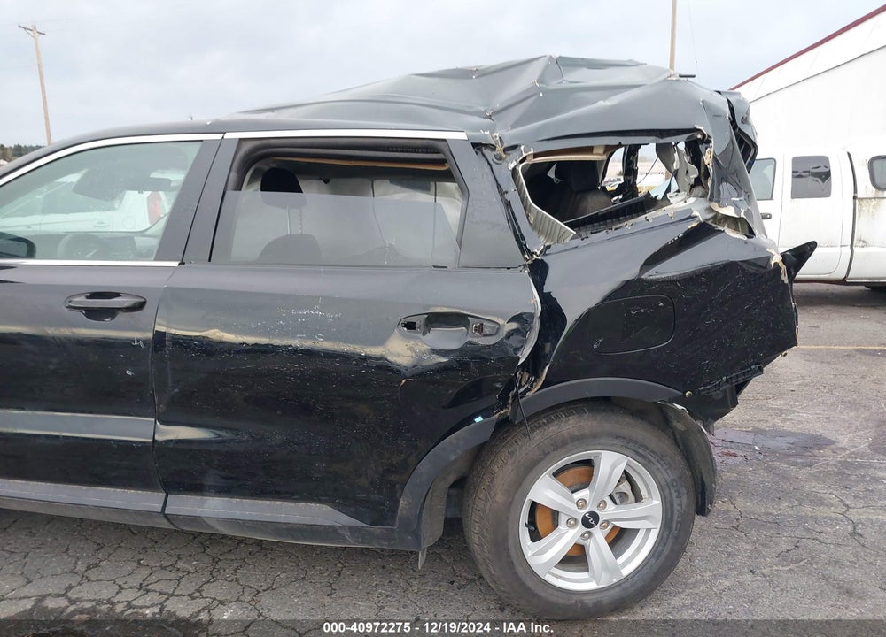 2023 KIA SORENTO LX VIN: 5XYRGDLC7PG184020