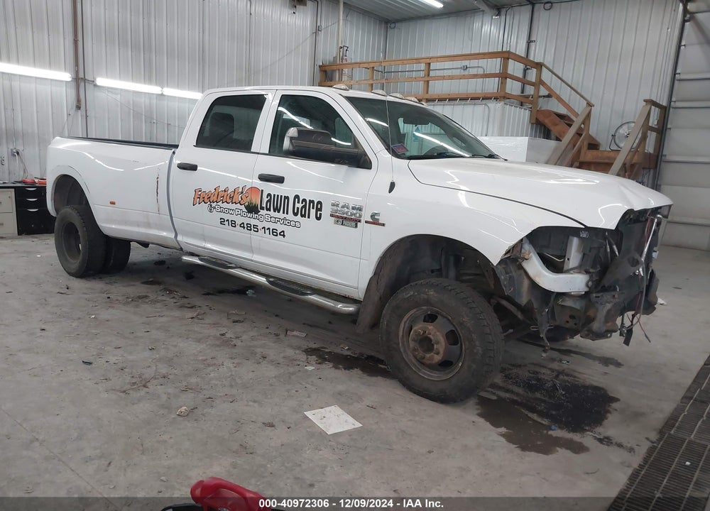 2017 RAM 3500 TRADESMAN  4X4 8' BOX VIN: 3C63RRGL1HG723622