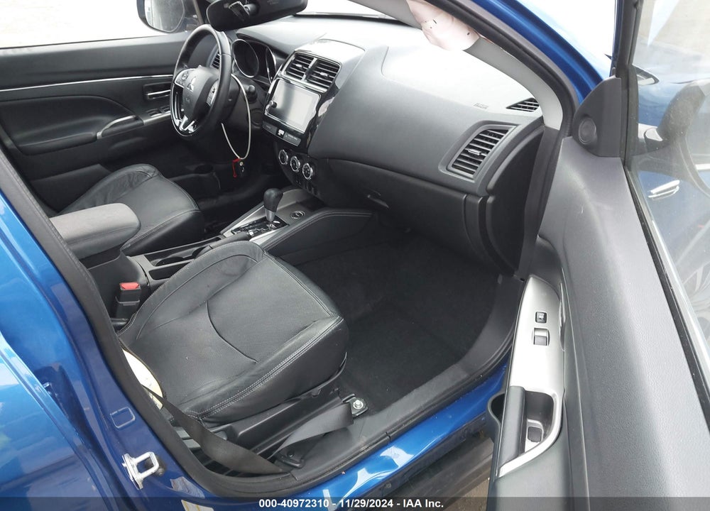 2018 MITSUBISHI OUTLANDER SPORT 2.4 SEL VIN: JA4AR4AW4JZ035815