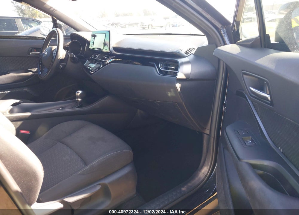 2018 TOYOTA C-HR XLE PREMIUM VIN: NMTKHMBX3JR010702