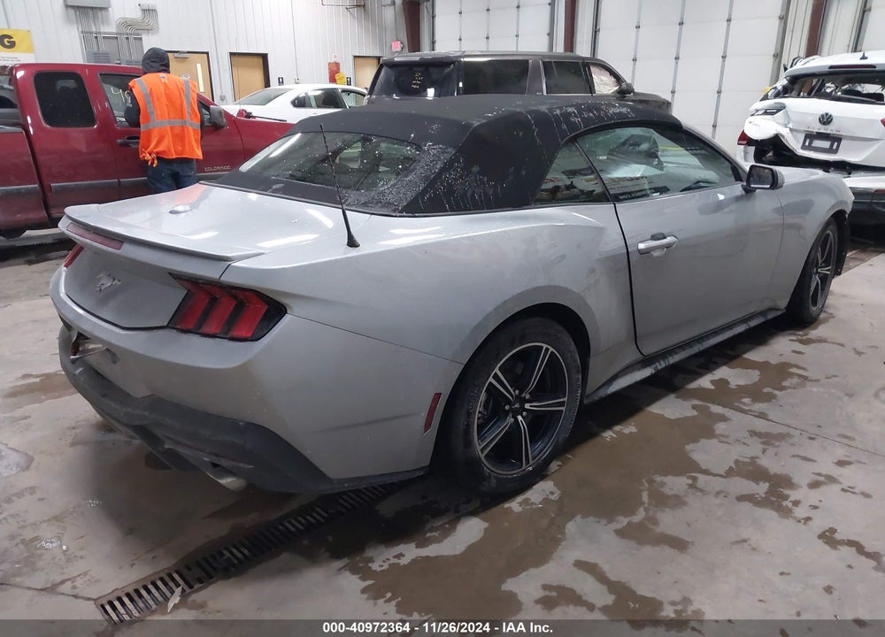 2024 FORD MUSTANG VIN: 1FAGP8UH4R5130877