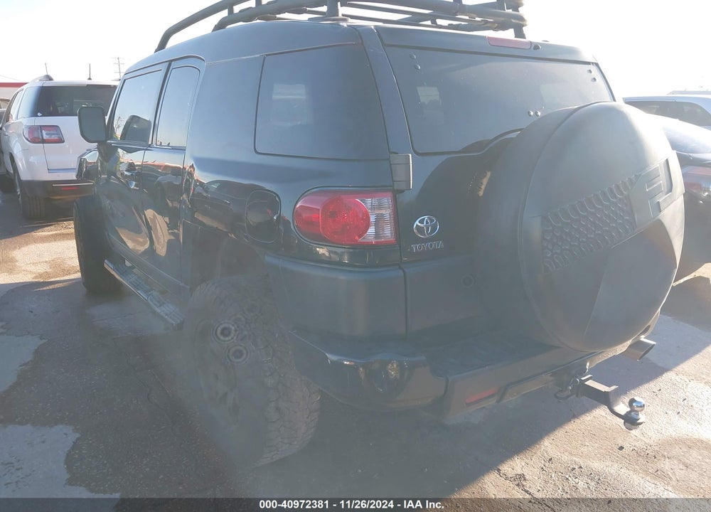 2007 TOYOTA FJ CRUISER VIN: JTEBU11F170093123