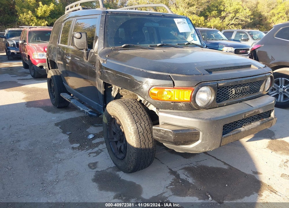 2007 TOYOTA FJ CRUISER VIN: JTEBU11F170093123
