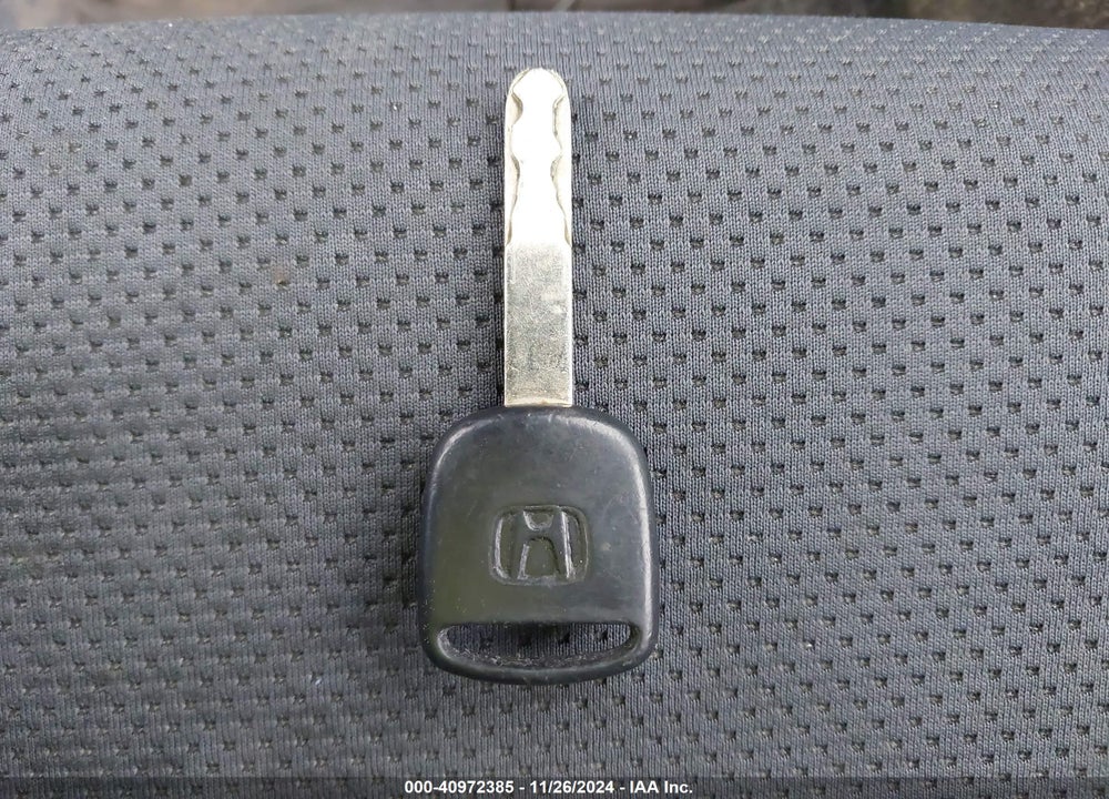 2008 HONDA FIT VIN: JHMGD38468S043784