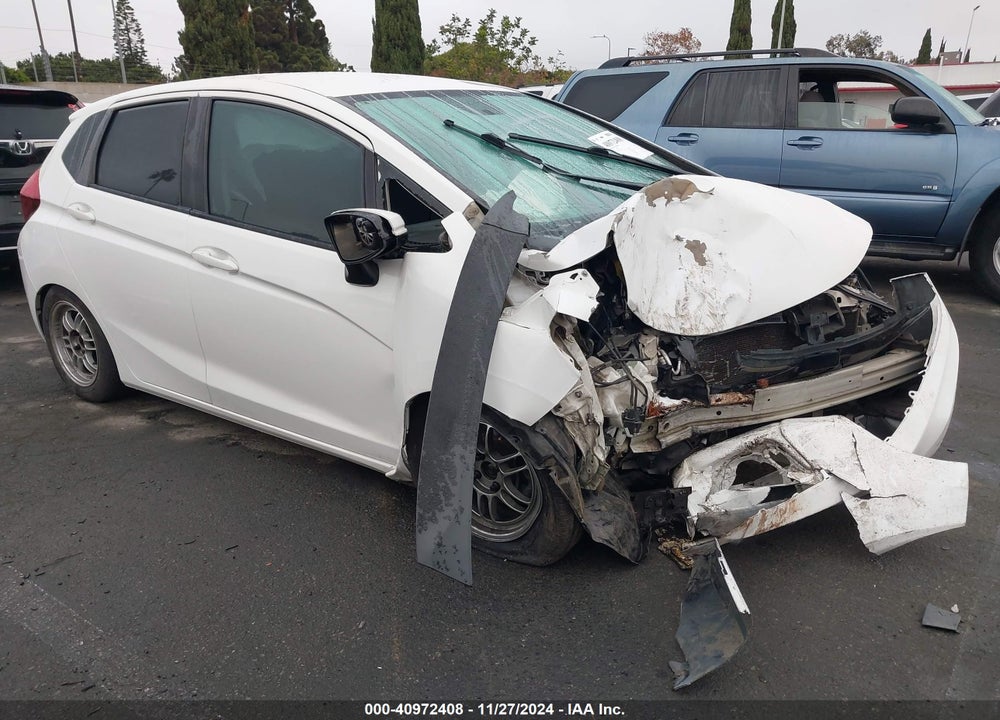 2015 HONDA FIT LX VIN: 3HGGK5G59FM747689