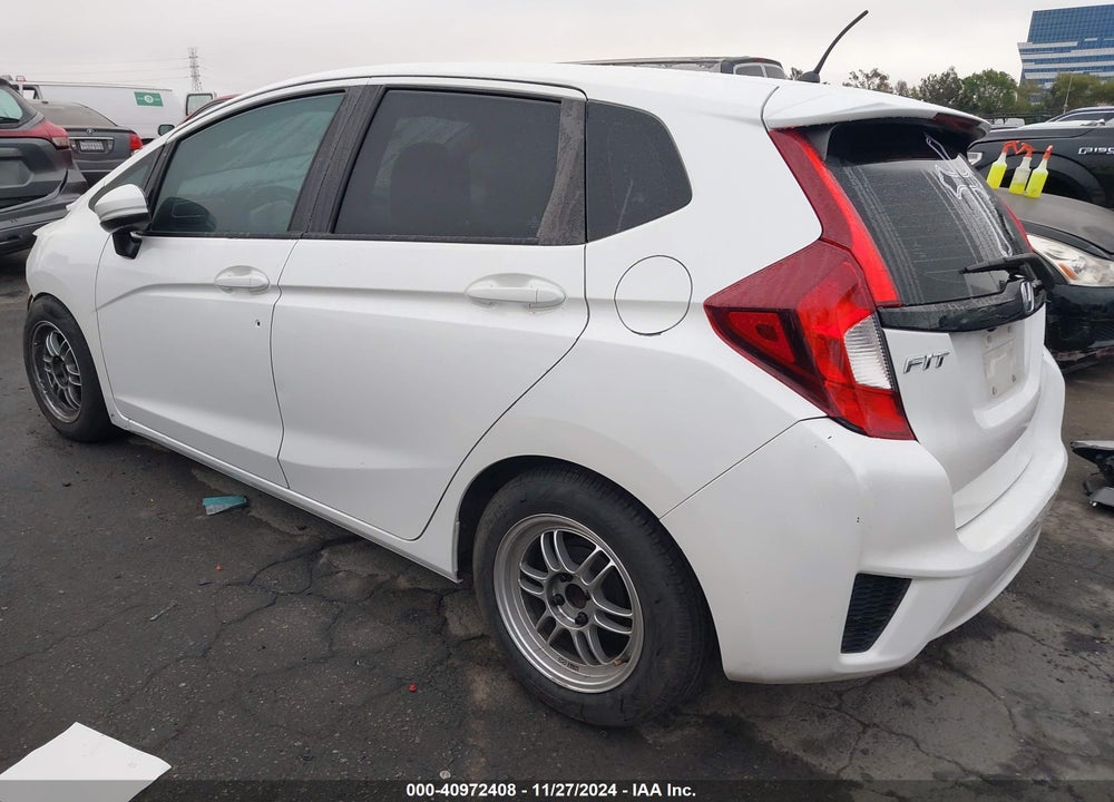 2015 HONDA FIT LX VIN: 3HGGK5G59FM747689