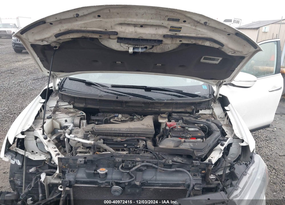 2015 NISSAN ROGUE S VIN: 5N1AT2MV3FC841567