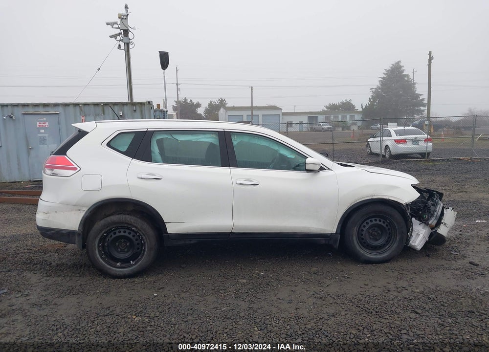 2015 NISSAN ROGUE S VIN: 5N1AT2MV3FC841567