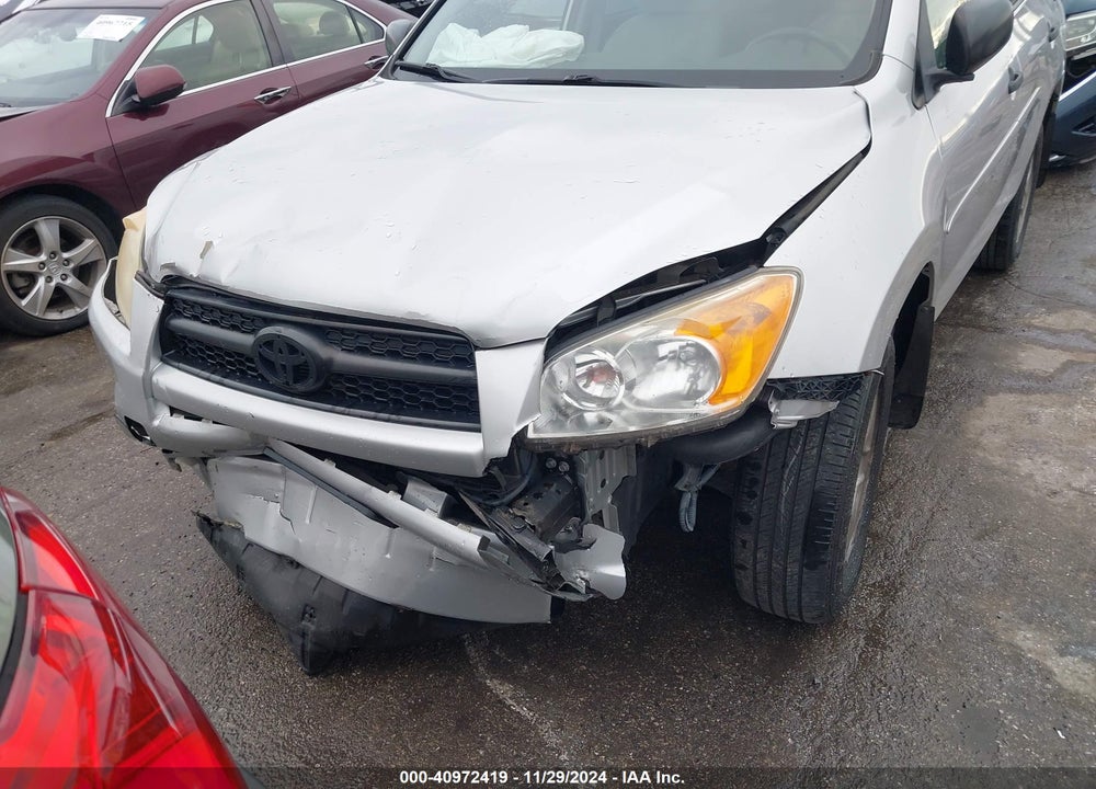 2009 TOYOTA RAV4 VIN: JTMBF33VX95014181