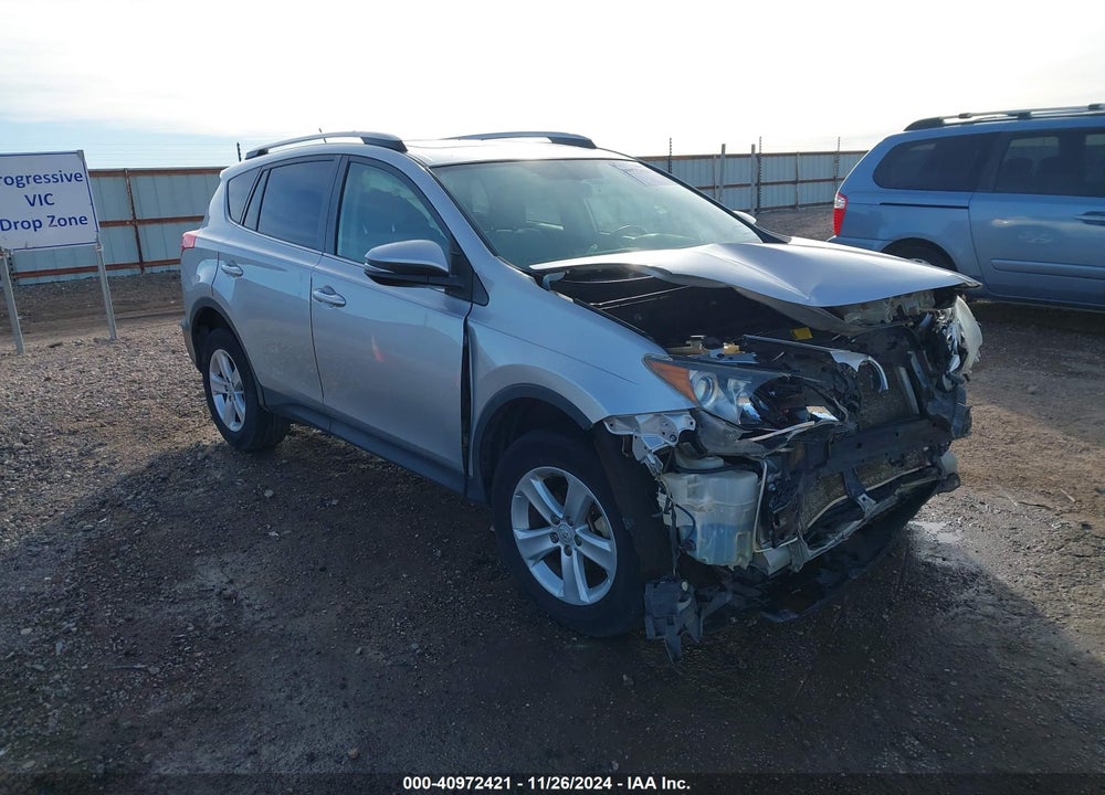 2014 TOYOTA RAV4 XLE VIN: JTMWFREV6ED029066
