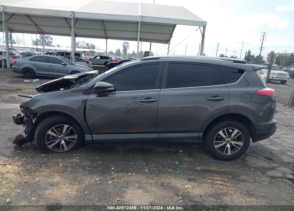 2016 TOYOTA RAV4 XLE VIN: 2T3WFREV6GW297217