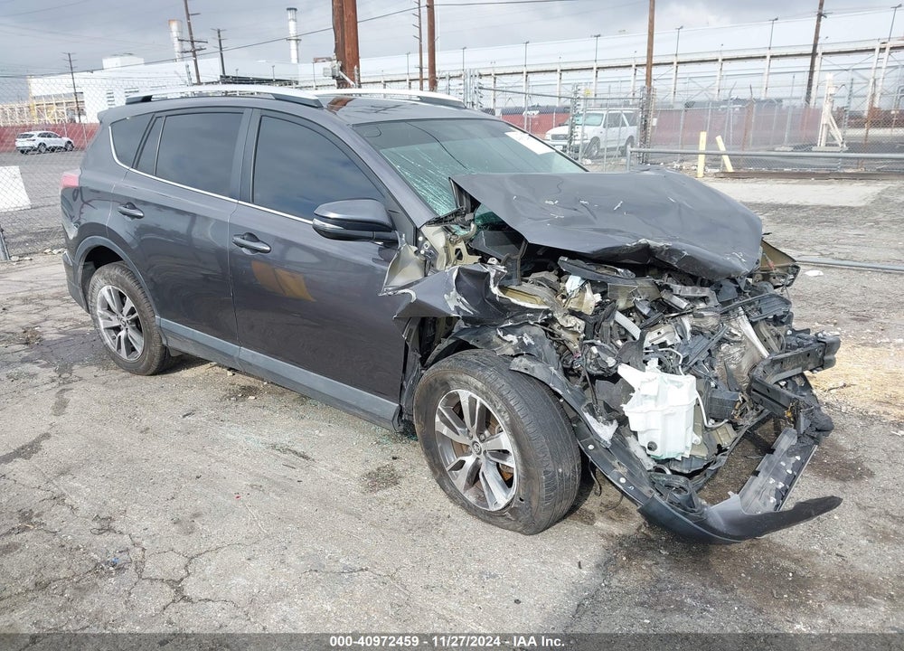 2016 TOYOTA RAV4 XLE VIN: 2T3WFREV6GW297217