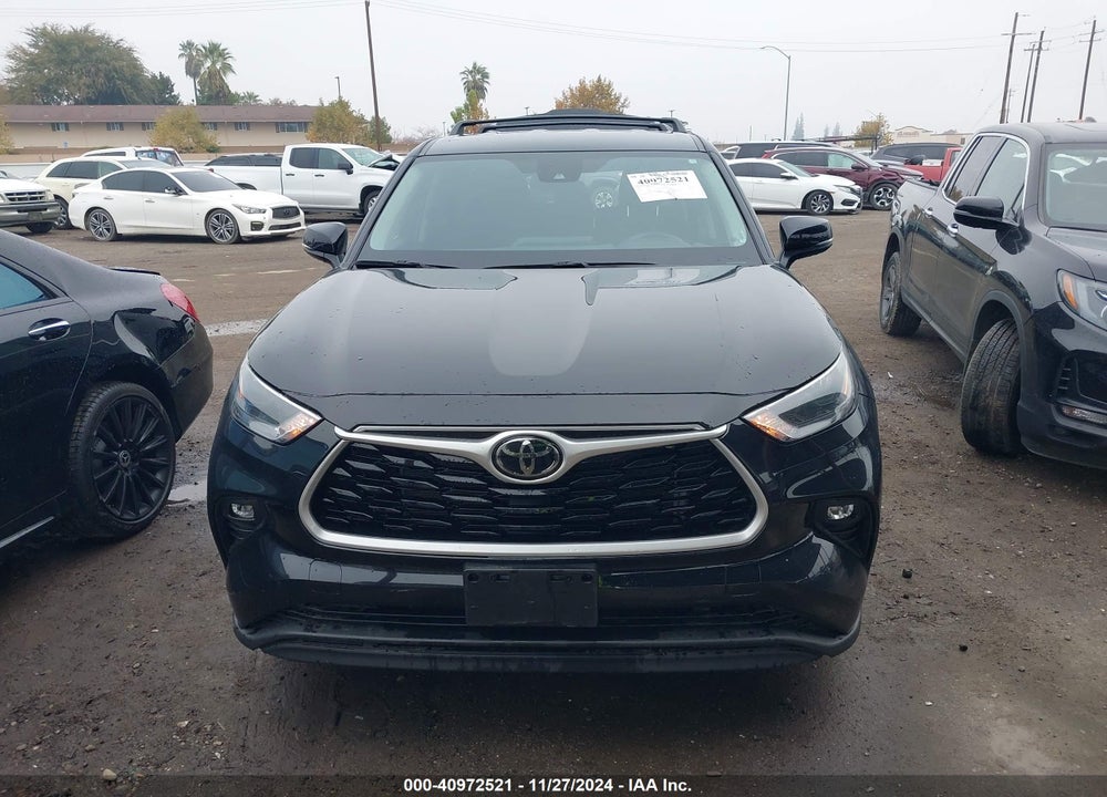2022 TOYOTA HIGHLANDER LE VIN: 5TDBZRBH1NS249868