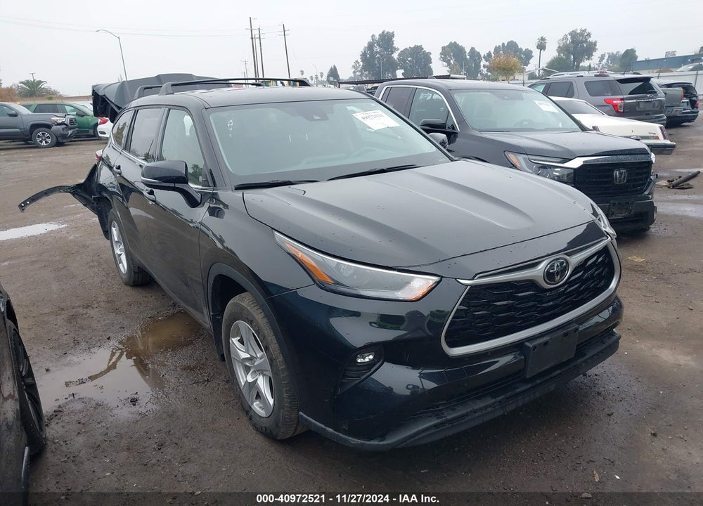 2022 TOYOTA HIGHLANDER LE VIN: 5TDBZRBH1NS249868