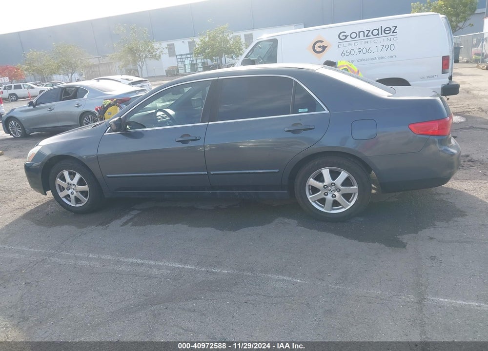 2005 HONDA ACCORD 2.4 LX VIN: JHMCM56485C002706