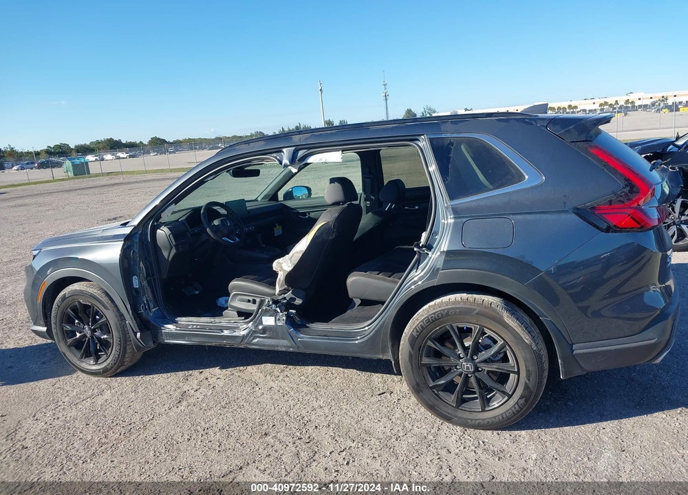 2025 HONDA CR-V HYBRID SPORT-L VIN: 7FARS5H89SE010267