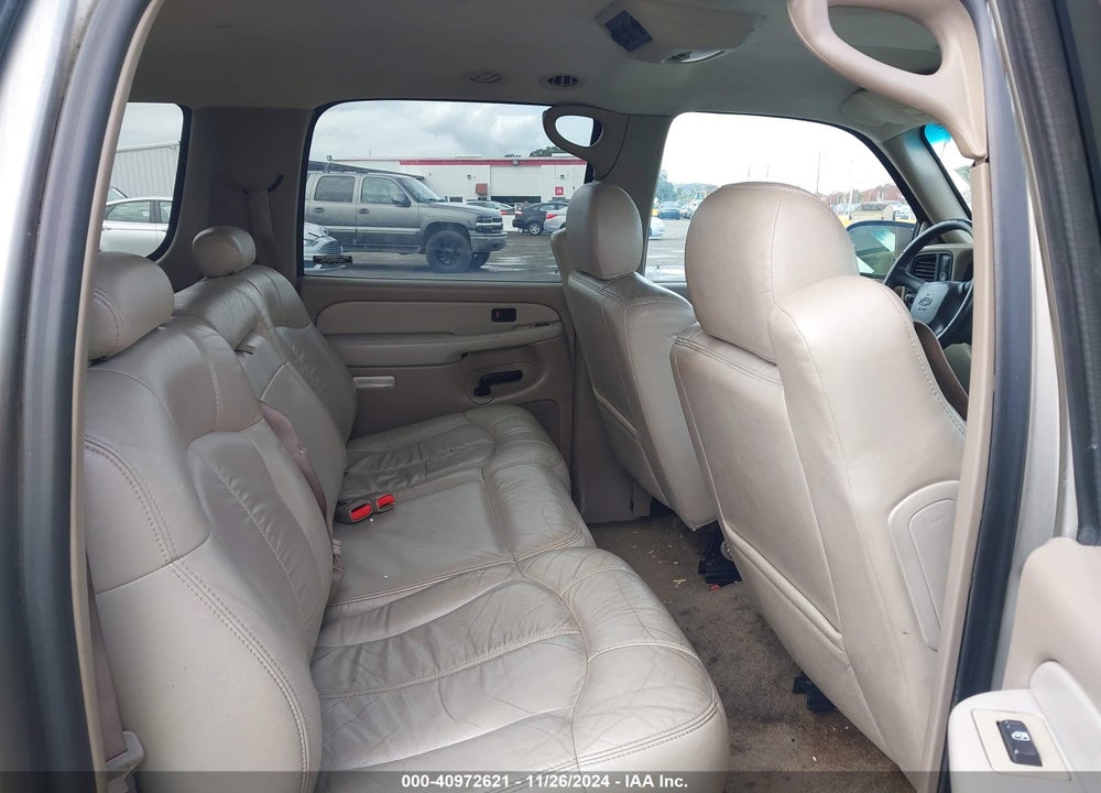 2001 CHEVROLET SUBURBAN 1500 LS VIN: 3GNEC16T81G147756