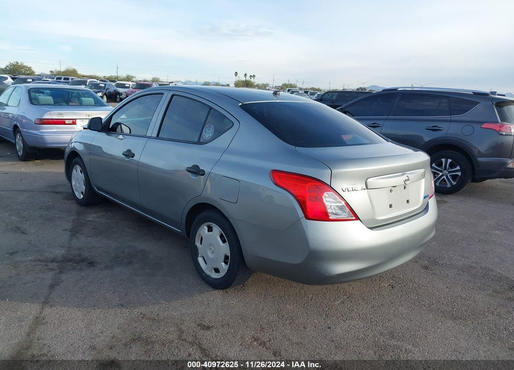 2013 NISSAN VERSA 1.6 S+ VIN: 3N1CN7AP8DL827310