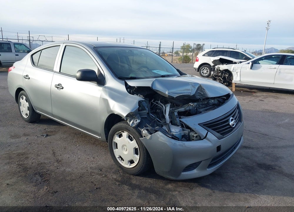 2013 NISSAN VERSA 1.6 S+ VIN: 3N1CN7AP8DL827310