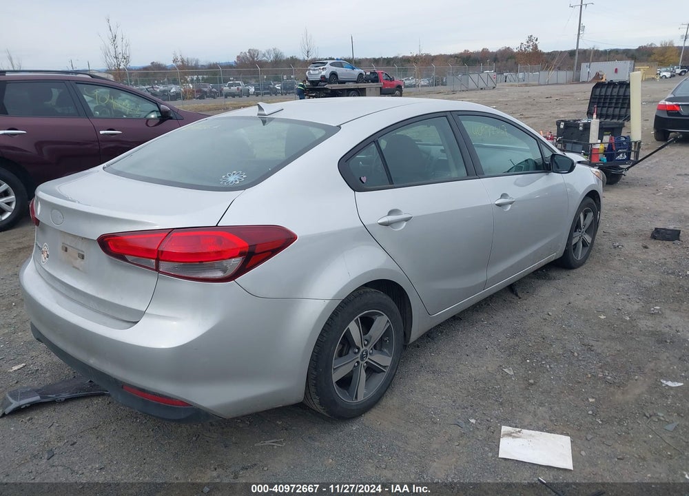 2018 KIA FORTE LX VIN: 3KPFL4A75JE239959