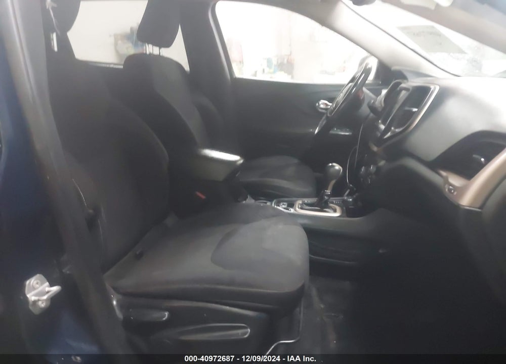 2015 JEEP CHEROKEE LATITUDE VIN: 1C4PJMCB6FW652577