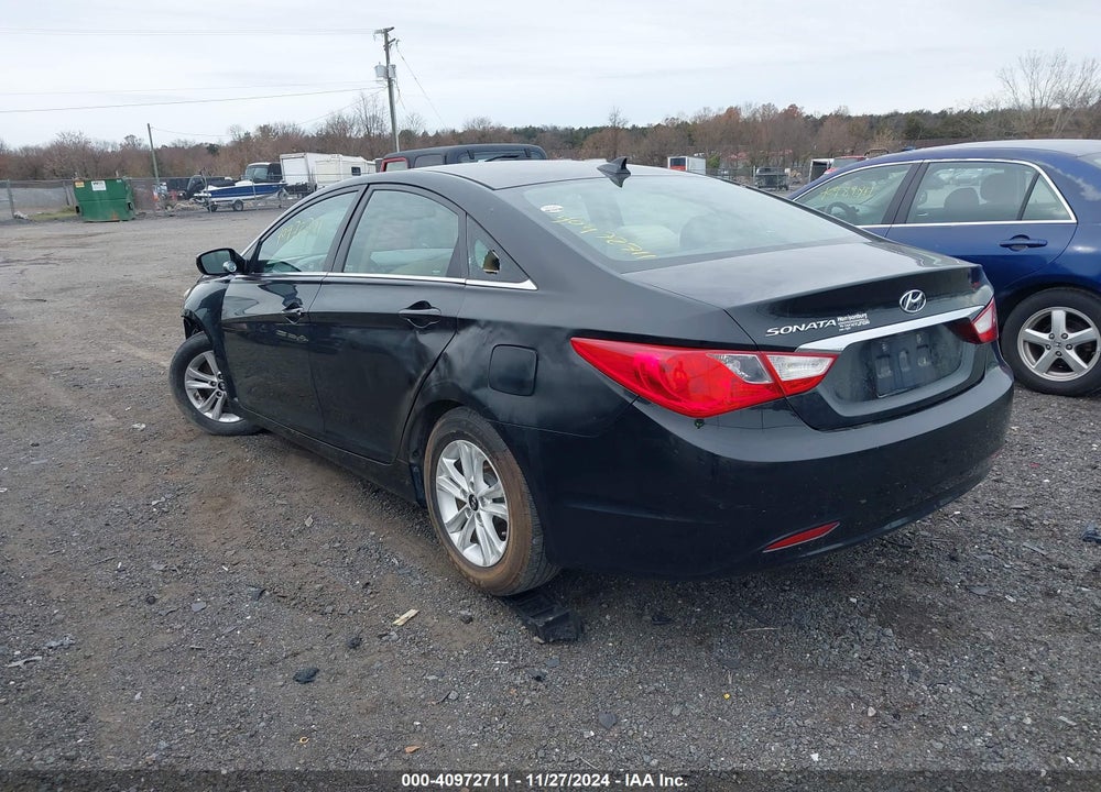 2013 HYUNDAI SONATA GLS VIN: 5NPEB4AC0DH696111