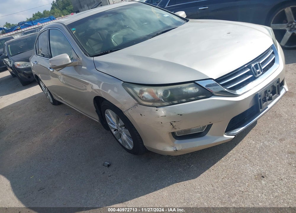 2013 HONDA ACCORD EX-L V-6 VIN: 1HGCR3F82DA030684