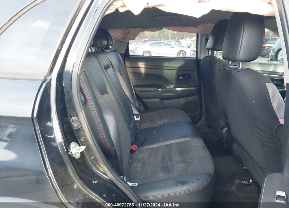 2018 MITSUBISHI OUTLANDER SPORT 2.4 SE VIN: JA4AP3AW2JZ011447