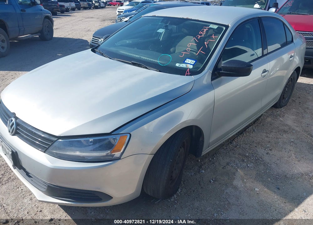 2011 VOLKSWAGEN JETTA 2.0L S VIN: 3VW2K7AJ5BM385751