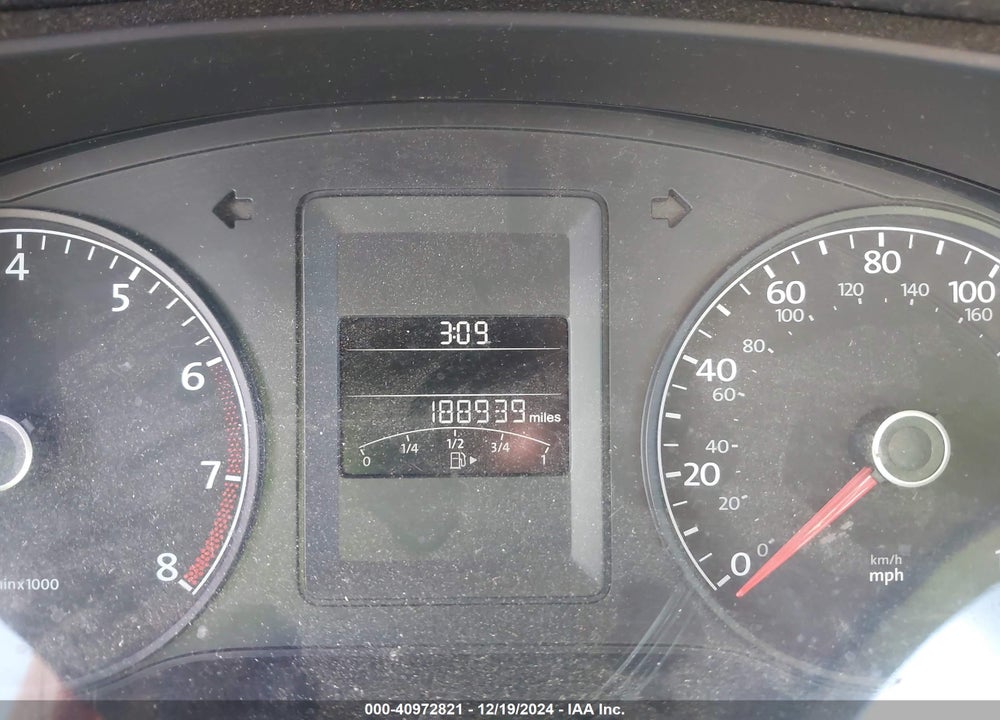 2011 VOLKSWAGEN JETTA 2.0L S VIN: 3VW2K7AJ5BM385751