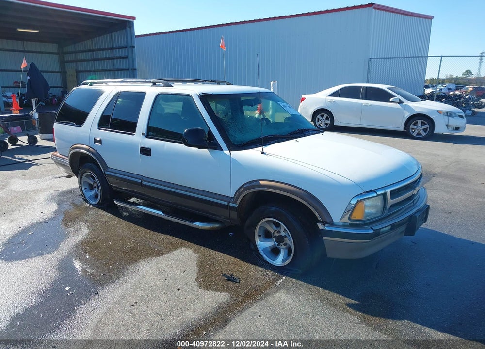 1997 CHEVROLET BLAZER LS VIN: 1GNCS13W2V2134153