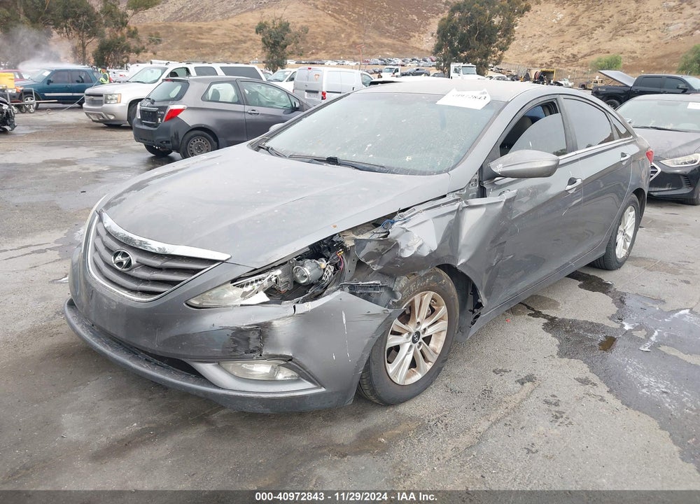 2013 HYUNDAI SONATA VIN: 5NPEB4AC4DH747156