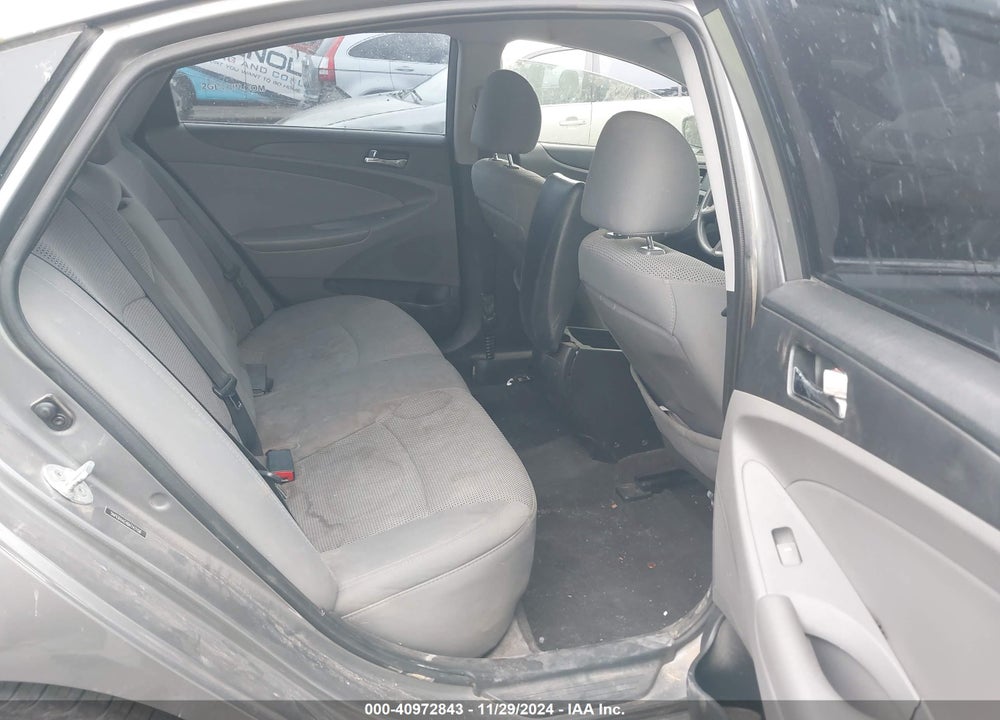 2013 HYUNDAI SONATA VIN: 5NPEB4AC4DH747156